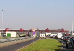 Almanya sınır kotrollerini uzattı