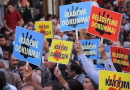 Yasaklarla yok edilmek istenen şehir: Van