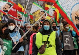 Tüm kalbimizle sizinleyiz