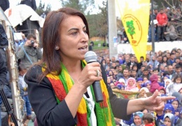 Hasta tutsakların onurlu direnişi