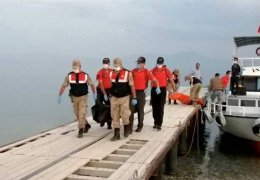 Van Gölü’nden 59 cenaze çıkartıldı