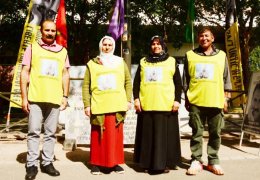 Özgürlük Nöbeti’ni şehit aileleri devraldı