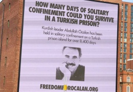 Manchester’da dev Öcalan posteri 
