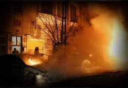 YPS-JIN 4 aracı yaktı