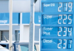 Savaş akaryakıt fiyatlarını vurdu