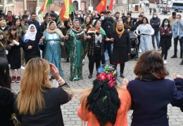 Newroz coşkusu sürüyor