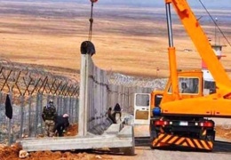 Kürtler ve etrafına örülen duvarlar