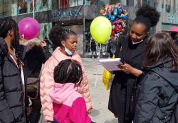 Frankfurt’ta PKK için imza toplamaya devam