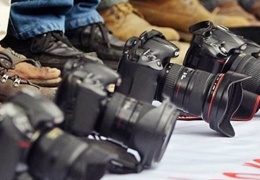 Gazeteciler baskı altında 