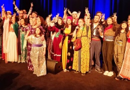 Paris Kürt kültürü ile buluştu