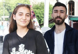 Kürtçe şarkı söylediler saldırıya uğradılar