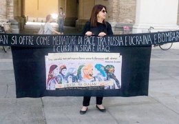 'Kara Kadın' grubu işgali protesto etti