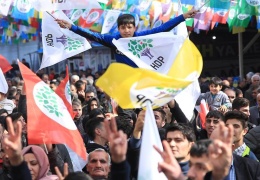 Savaşın yıkıcılığı karşısında siyasetin sessizliği