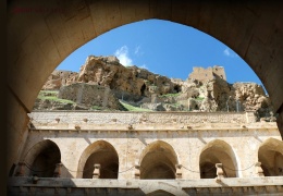 Mir Kalesi 42 yıldır işgal altında