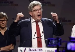 Sol Macron’un tahtını sarstı