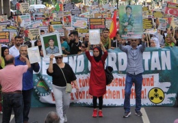 Direnişin sesi Düsseldorf’ta yankılandı