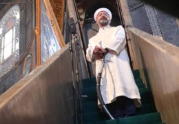 Türk-İslam sentezi, Emevi İslam'ından daha tehlikelidir