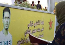 BAYRAM şehitliklerde başladı