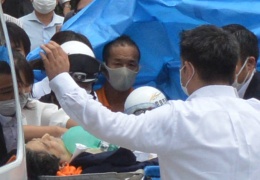 Eski Japonya Başbakanı'na suikast