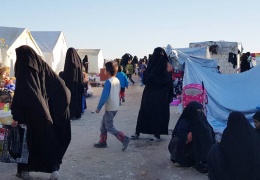 DAİŞ’li 146 kadın ve çocuk Tacikistan’a teslim edildi
