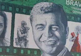 Siyasi tutsaklar bırakılmalı