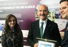 Kürt anasını görmesin kayyum’u görsün 