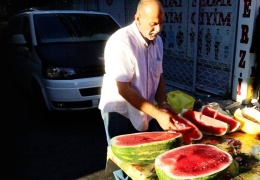 Karpuz da satarız, HDP’li de kalırız!