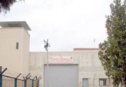 Her tarafı HUKUKSUZLUK