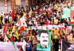 Rojava’ya tehdite rağmen