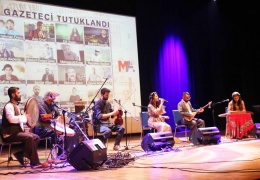 Şarkılar özgür basın için