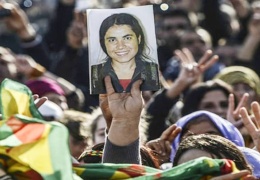 Halk olarak karar vermeliyiz