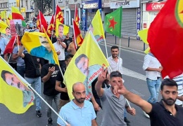 Kürtler saldırılara karşı ayakta