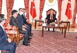 Irkçı rejimi savunmak size mi kaldı