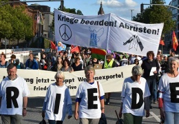 Barış aktivistleri sokağa çıktı