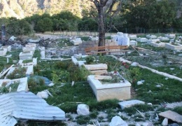 Diriye, ölüye düşman kendi tarihine de düşman 