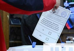 Rusya'ya katılım referandumları başladı