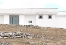 Girê Fila’da beton bina!