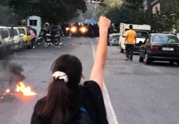 İran halkları yalnız bırakılmamalıdır 