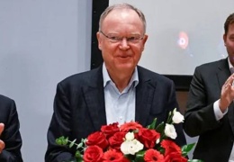 Aşağı Saksonya’da SPD kazandı