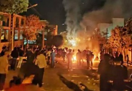Barikatlardan zılgıt sesleri yükseliyor 