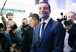 Aşırı sağ imaj değiştiriyor!