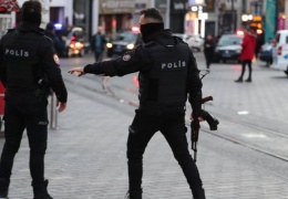 Hakikatler bağırsa da!