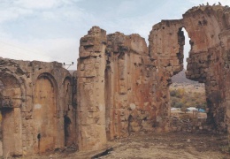 Surp Harutyun Kilisesi yıkılıyor