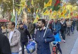 Kürt halkı meydanlara çıktı