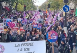 Erkek, devlet şiddeti protesto edildi