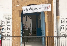 Tunus’un yüzde 91’i sandığa gitmedi