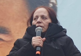 Hedef direnen kadınlardır