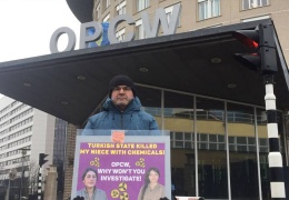 2023’te de OPCW önündeyim