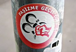 Sağ popülizm ve faşizm yükselişte