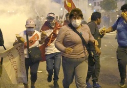 Peru'da kan durmuyor: 53 ölü